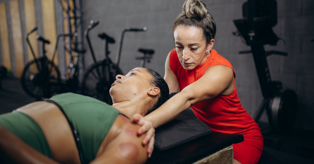 améliorez la mobilité de vos épaules avec des exercices et des techniques efficaces conçus pour améliorer la flexibilité et la force. découvrez des conseils, des routines et des informations pour vous aider à atteindre une fonction optimale de l'épaule et à prévenir les blessures.