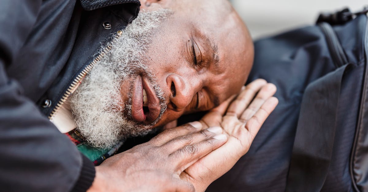 découvrez les meilleures postures de sommeil pour un sommeil réparateur. découvrez comment différentes positions peuvent avoir un impact sur votre santé, votre confort et la qualité globale de votre sommeil. découvrez des conseils pour optimiser votre posture de sommeil pour un meilleur repos et un meilleur bien-être.