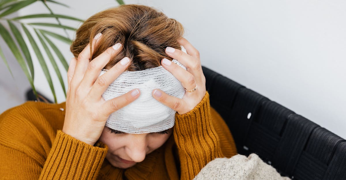 Découvrez des stratégies et des remèdes efficaces pour gérer les migraines. Explorez les causes, les symptômes et les traitements pour soulager la douleur et améliorer votre qualité de vie.