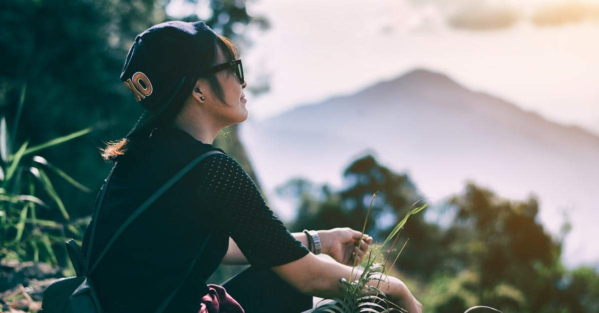 discover the perfect blend of comfort and functionality with our ergonomic backpack. designed to reduce strain and promote better posture, this stylish and spacious backpack is ideal for daily commuting, travel, or hiking. experience the ultimate in support and style today!