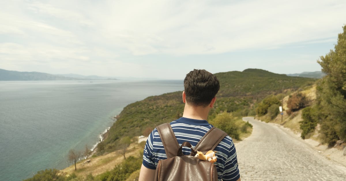 discover the perfect blend of comfort and functionality with our ergonomic backpack. designed to provide optimal support and reduce strain, this backpack is ideal for everyday use, travel, or outdoor adventures. stay organized with multiple compartments while enjoying a stylish and modern look.