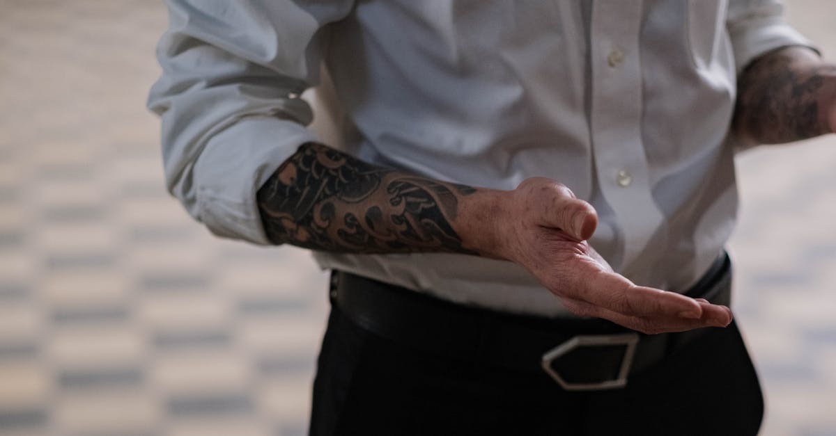 learn about the rotator cuff, a group of muscles and tendons that stabilize the shoulder joint, its functions, common injuries, and effective treatment options for optimal shoulder health.