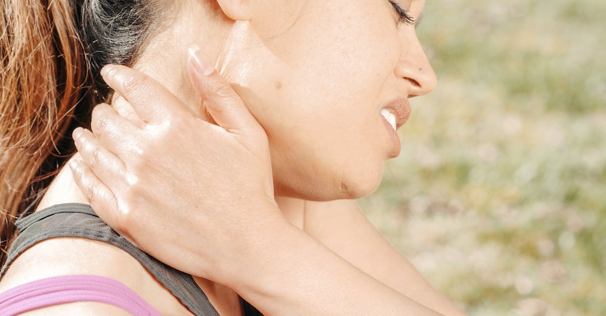 discover effective solutions and treatments for shoulder pain, including causes, symptoms, and expert advice to help you regain mobility and alleviate discomfort.