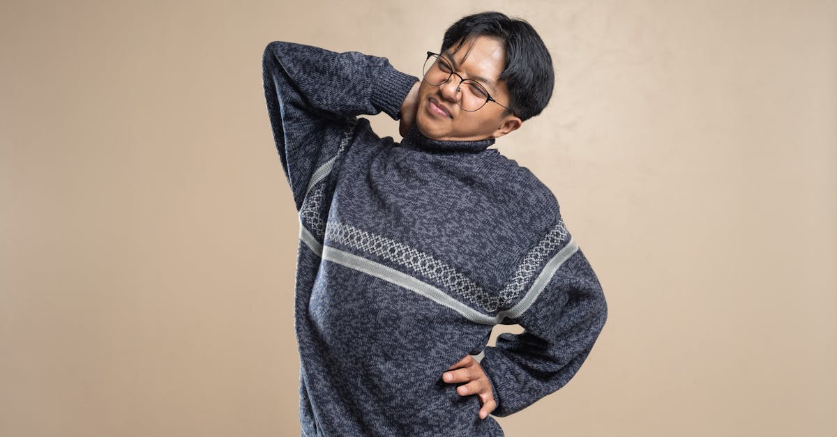 discover effective strategies and treatments for shoulder pain relief. learn about the causes, symptoms, and prevention tips to manage your discomfort and regain mobility.