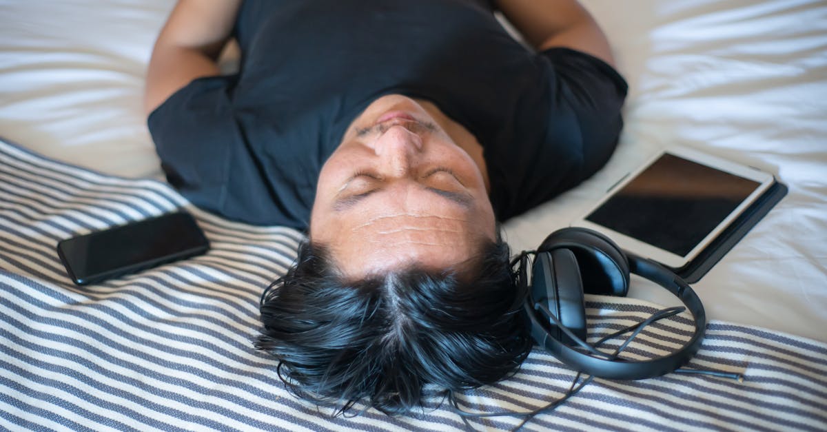 discover the best sleeping positions for a restful night's sleep. explore the benefits and tips for various positions to enhance comfort, alleviate pain, and improve overall health.