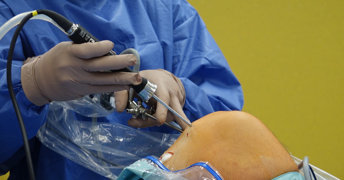 explorez les causes, les symptômes et les options de traitement des blessures du plexus brachial. découvrez comment ces lésions nerveuses peuvent affecter le mouvement et la sensation du bras, et découvrez des stratégies de rééducation pour aider à restaurer la fonction.