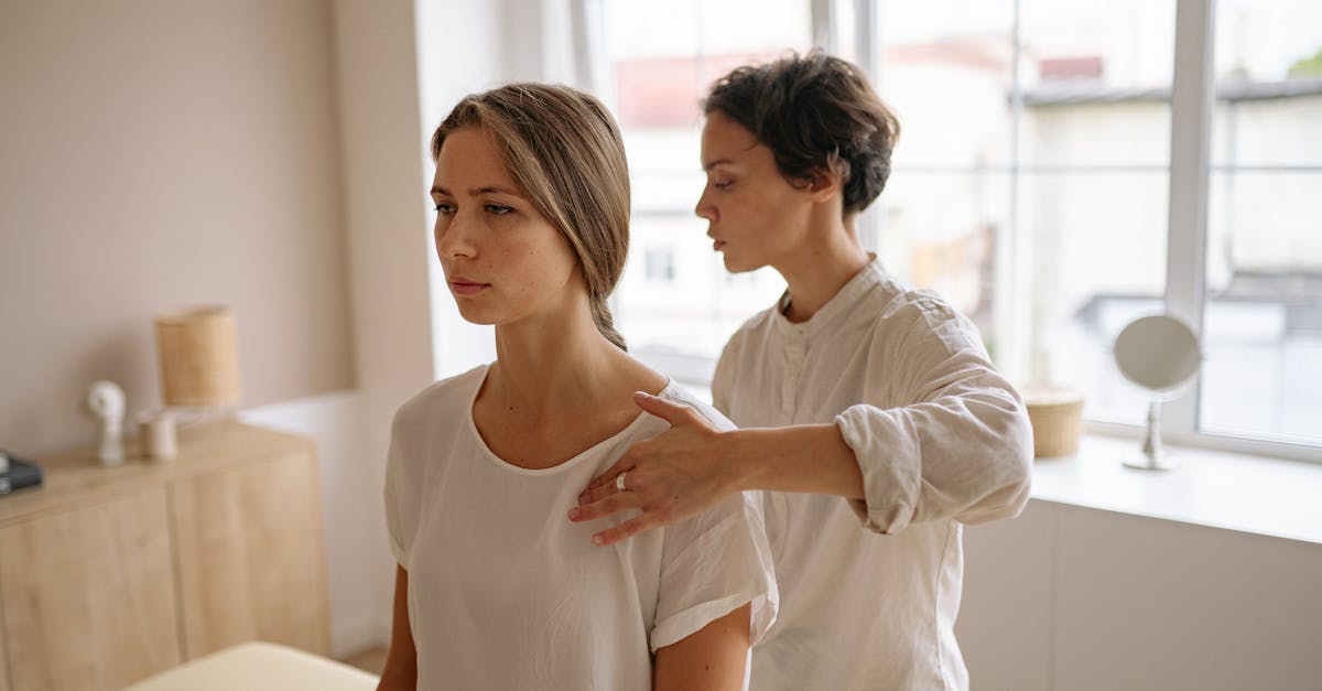 discover effective treatments and management strategies for shoulder bursitis, a common condition causing pain and inflammation in the shoulder joint. learn about the symptoms, causes, and how to prevent flare-ups for a healthier lifestyle.
