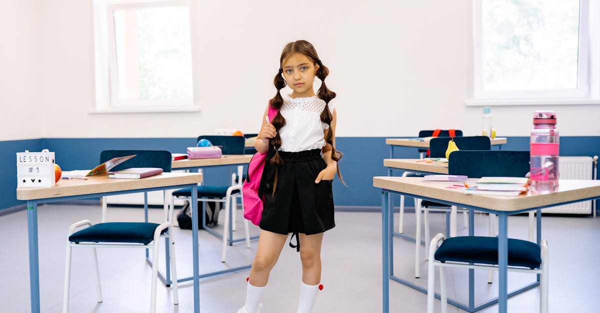 discover the benefits of standing desks and how they can improve your posture, boost productivity, and enhance your overall health. explore a variety of styles and designs that fit your workspace, making work more comfortable and engaging.